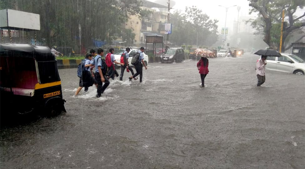 Heavy rains continue to lash Mumbai and suburbs, waterlogging across city