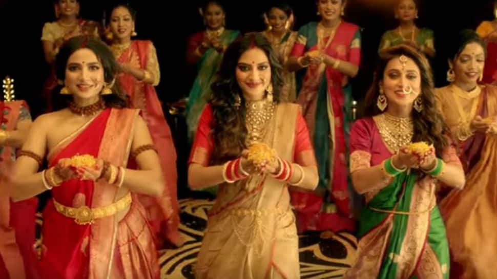 Dance video of Nusrat Jahan and Mimi Chakraborty on Durga Puja song goes viral - Watch