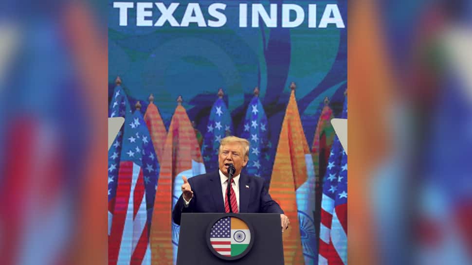Donald Trump illustrates India&#039;s importance to US, doesn&#039;t use official podium at &#039;Howdy, Modi&#039; event