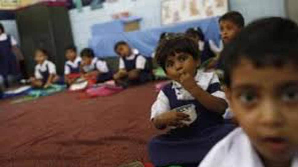Madhya Pradesh: 20 students hospitalised after having mid-day meal in Hoshangabad 