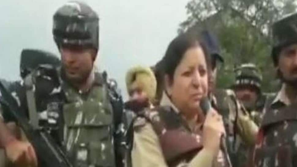 Police official asks terrorists to surrender in Jammu and Kashmir&#039;s Ramban - Watch