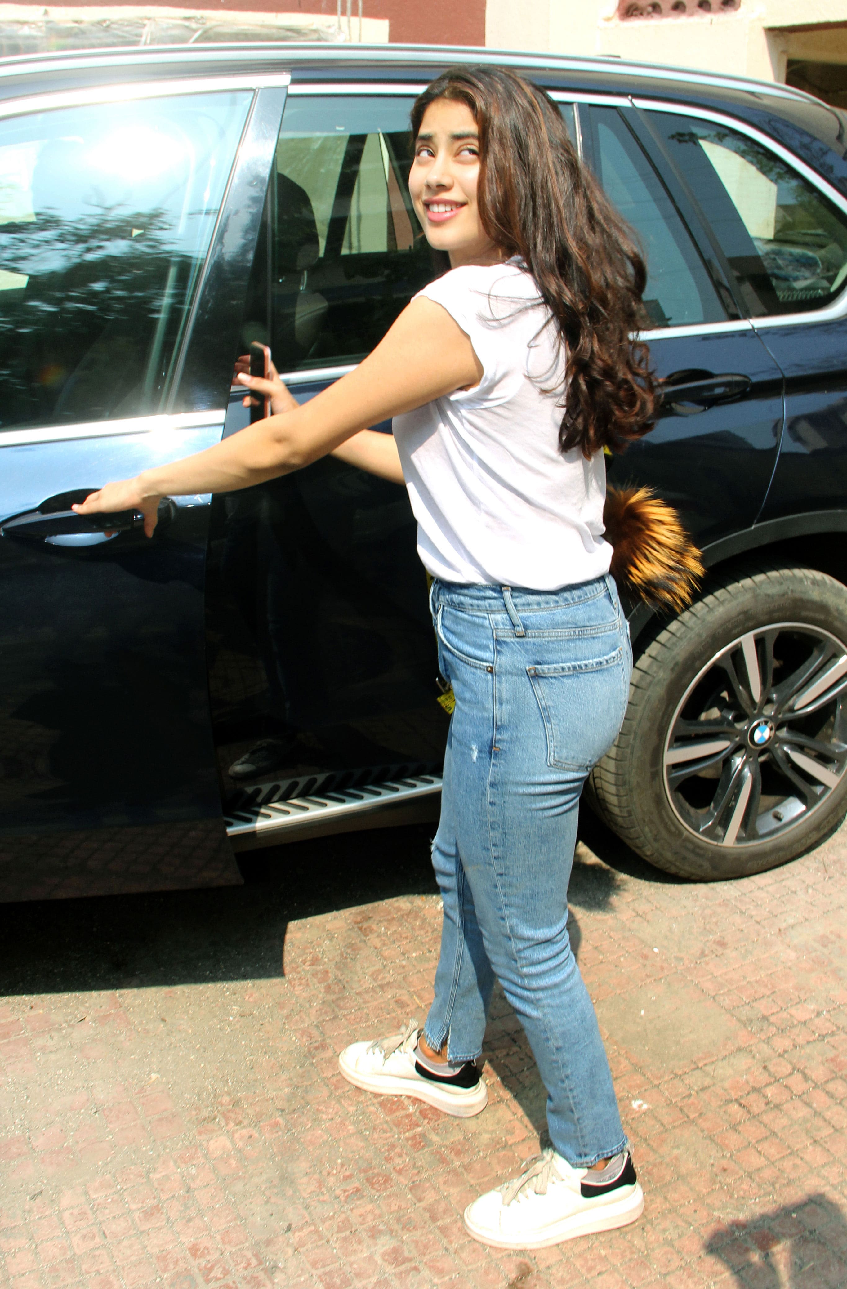 Janhvi Kapoor snapped in the city