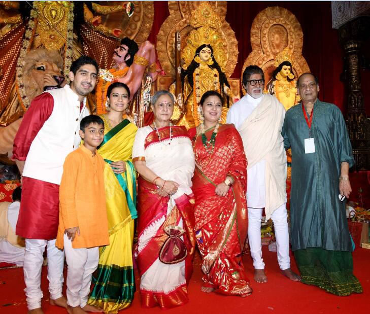 Big B, Jaya Bachchan pose for pics
