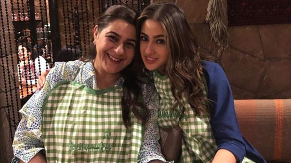 Sara Ali Khan and mommy Amrita Singh savour a giant dosa, video goes viral - Watch