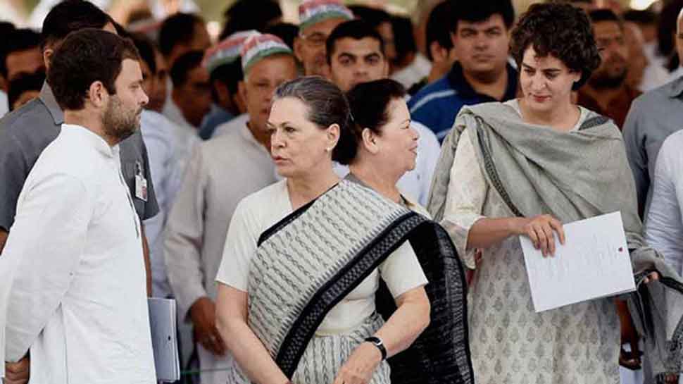 Centre revises security norms, says SPG must cover Gandhis on all foreign trips