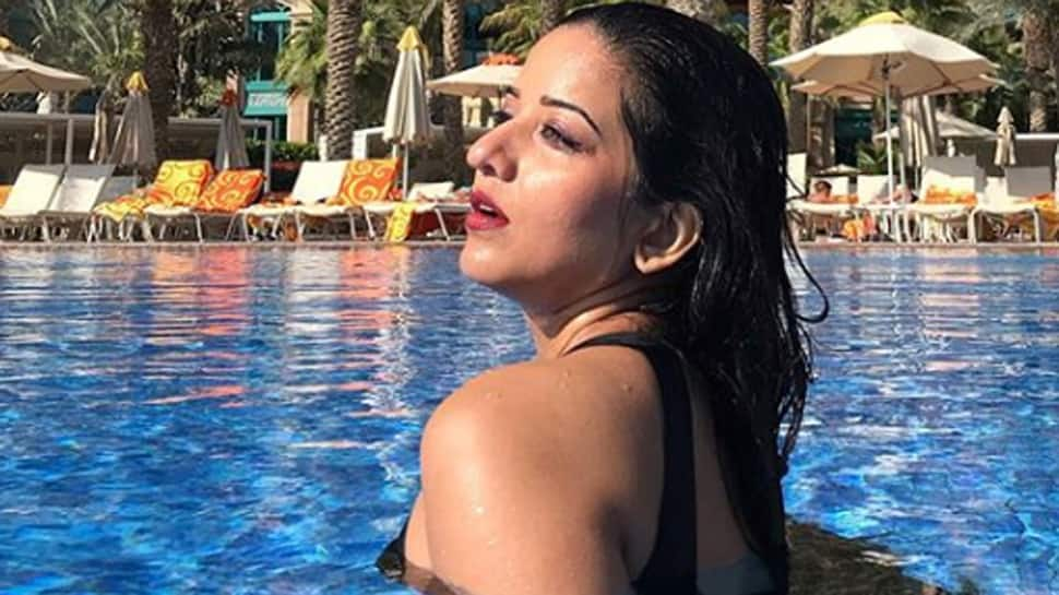 Monalisa Enjoys Her Swim In A Smouldering Black Bikini Shares Pic On Insta Bhojpuri News 