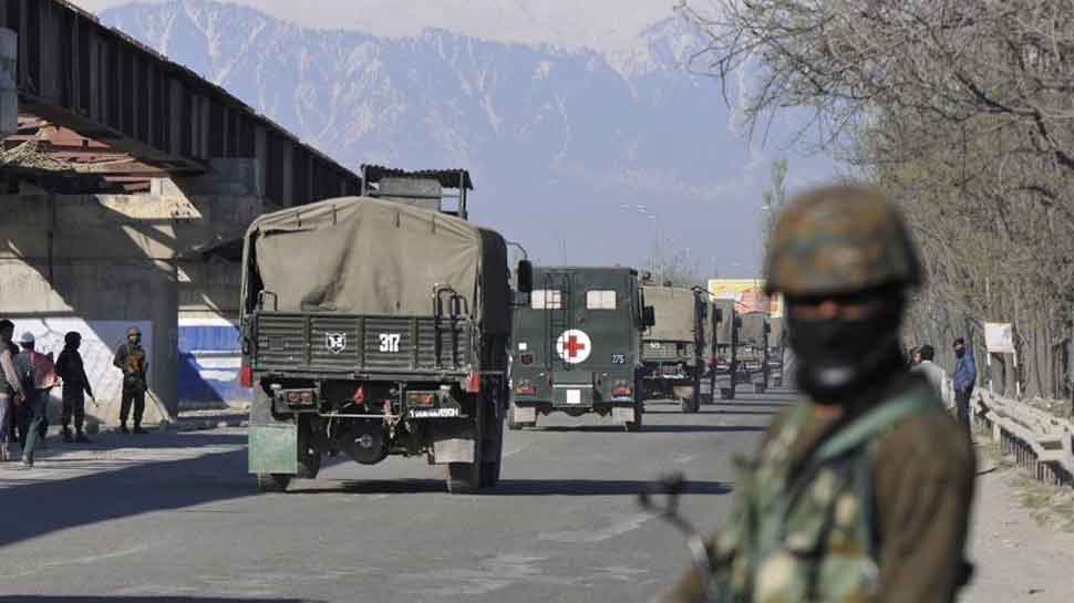 Centre orders release of three Kashmiri politicians, says no protests allowed