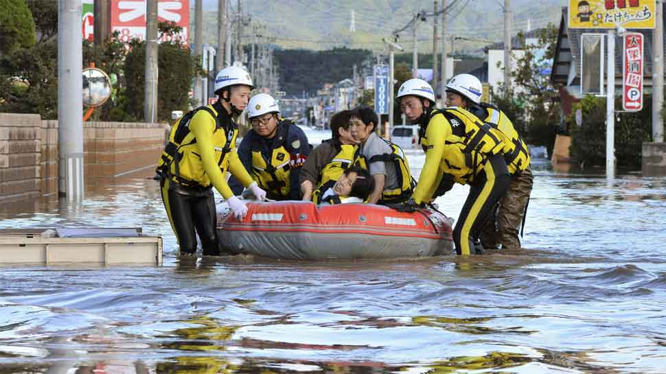 Ten killed, 16 missing after fierce typhoon pounds Tokyo