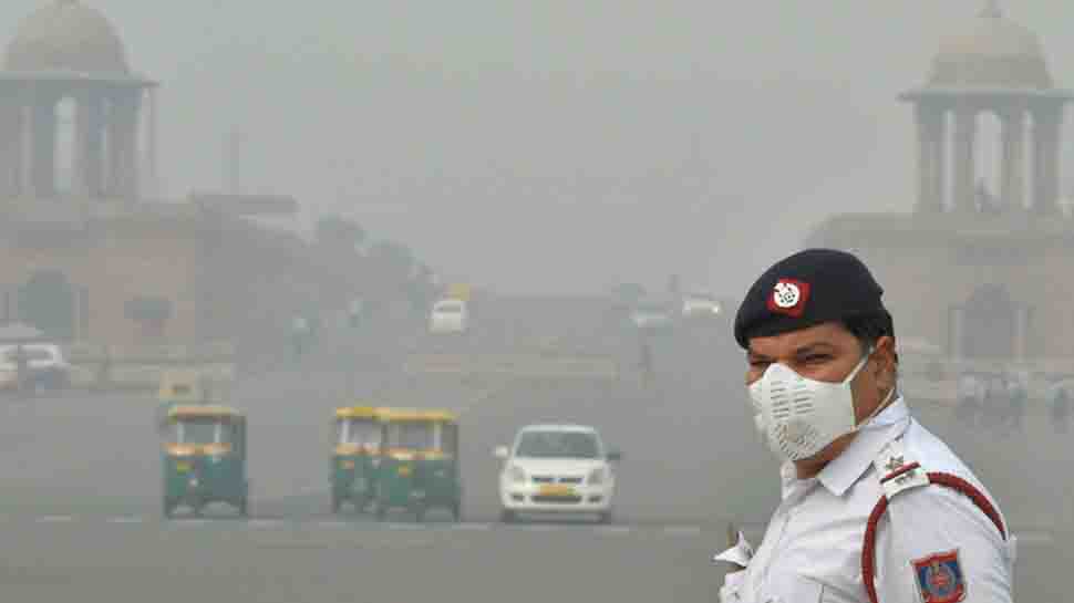 Delhi air quality to enter &#039;very poor&#039; category from Tuesday