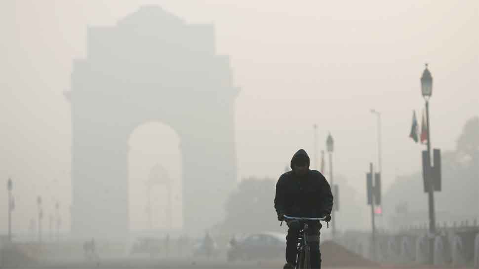 Delhi-NCR wakes up to hazy morning, air quality continues to be &#039;poor&#039;