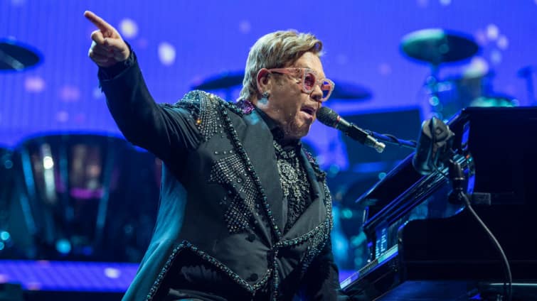 Elton John finds new &#039;&#039;Lion King&#039;&#039; disappointing