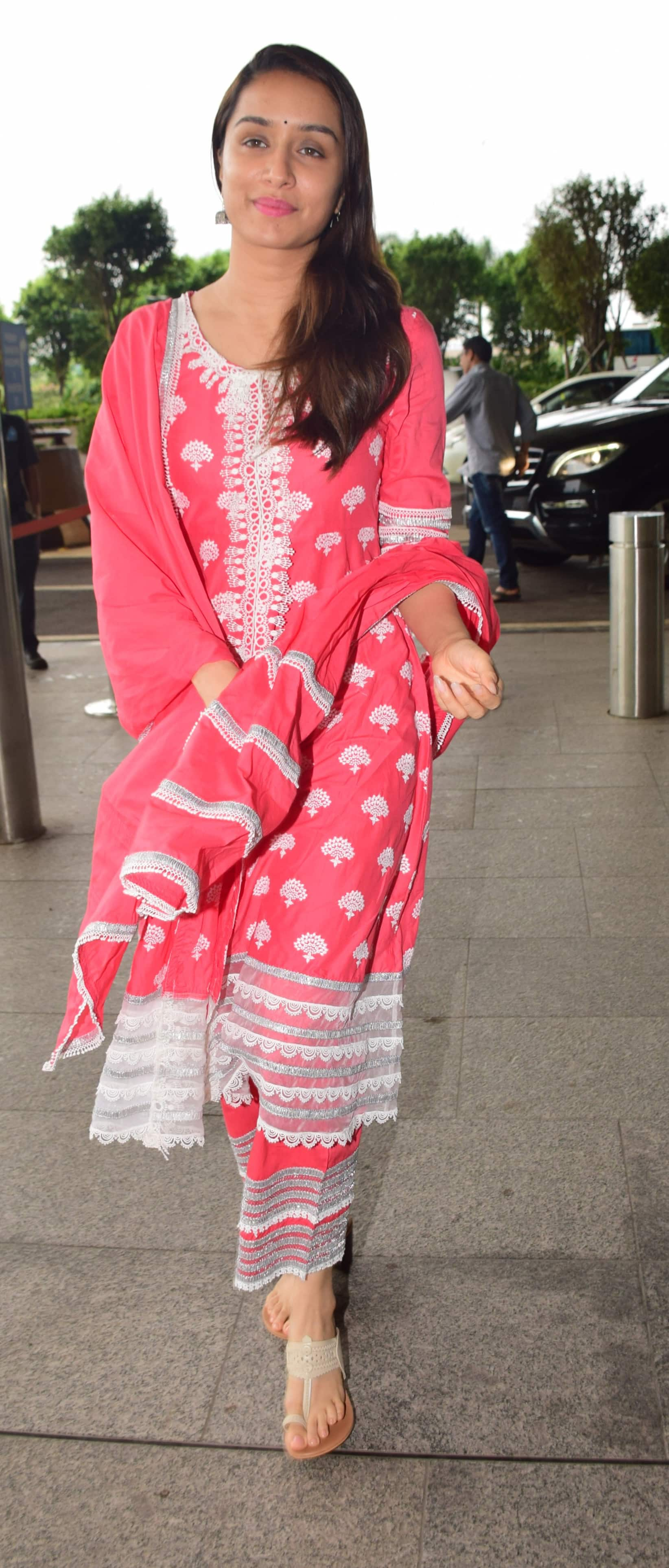 Photo Gallery Shraddha Kapoor aces the airport look in ethnic