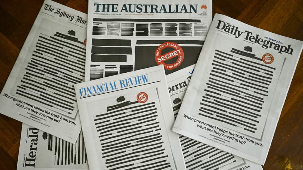 Australian newspapers  black out front pages to protest media curbs