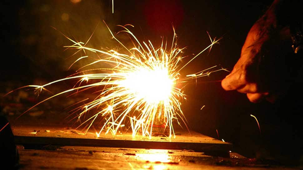 Burst green firecrackers between 8 pm to 10 pm: UP government&#039;s Diwali advisory
