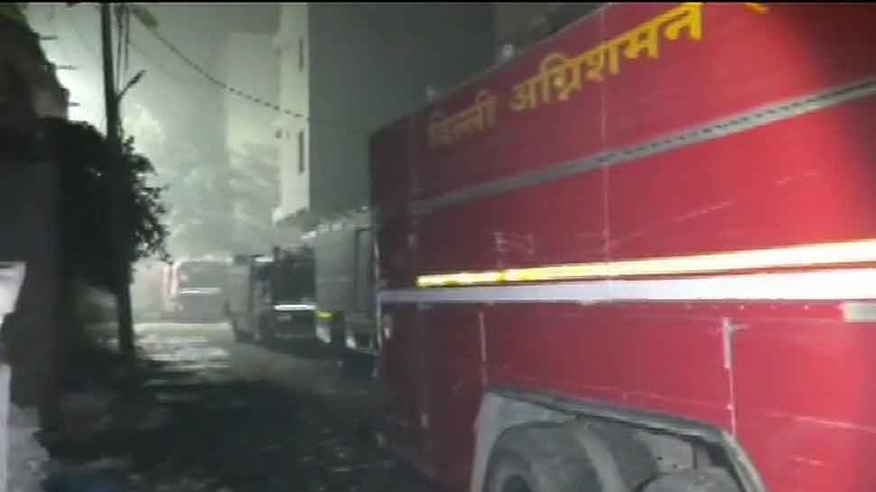 Fire breaks out at a factory in Delhi, three firefighters injured 