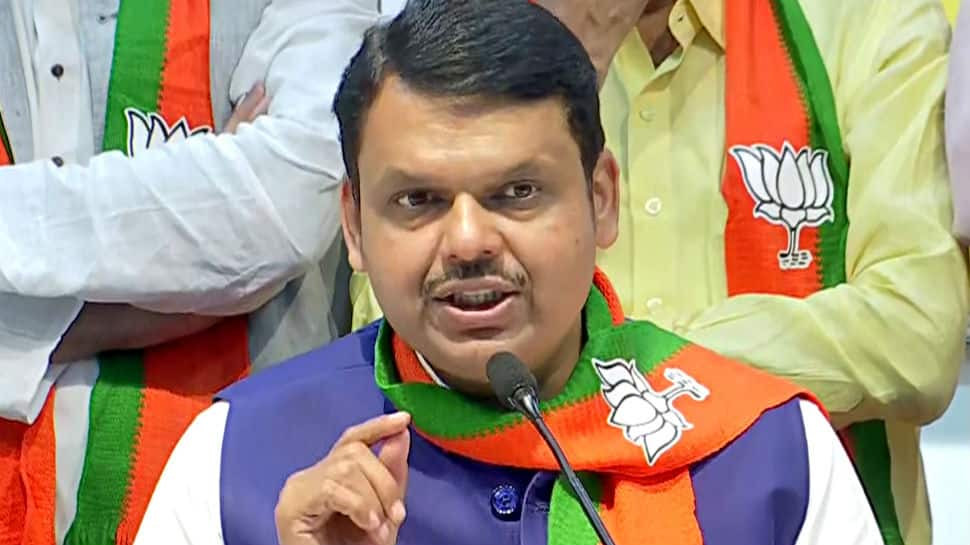 Devendra Fadnavis to meet top BJP leaders on Tuesday to decide on government formation in Maharashtra, meeting with Shiv Sena