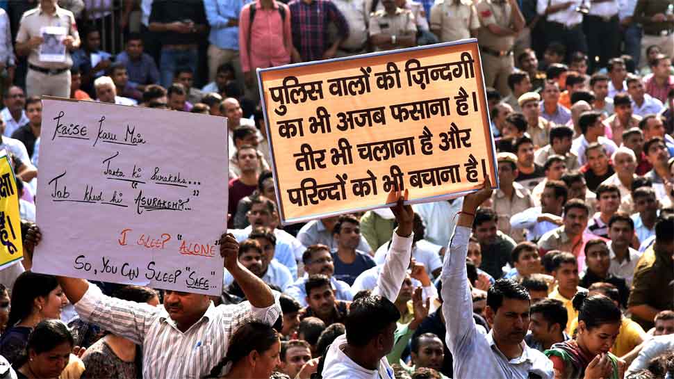 Delhi Police personnel end protest after assurances; review plea in High Court