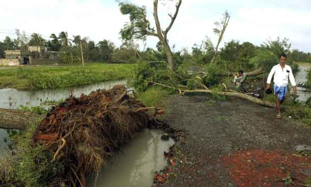 Six dead, 36 fishermen missing after cyclone Bulbul lashes Bangladesh