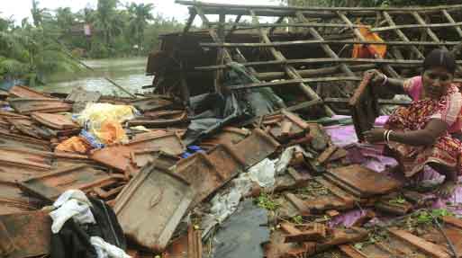 Six districts in Kolkata highly affected by cyclone &#039;Bulbul&#039;, farmers demand compensation