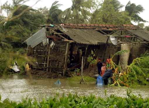 Cyclone Bulbul: Toll rises to eight in Bangladesh