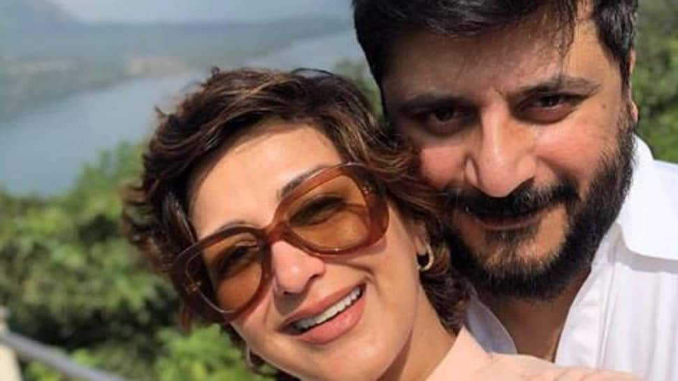 Sonali Bendre pens an emotional note for Goldie Behl on their 17th anniversary