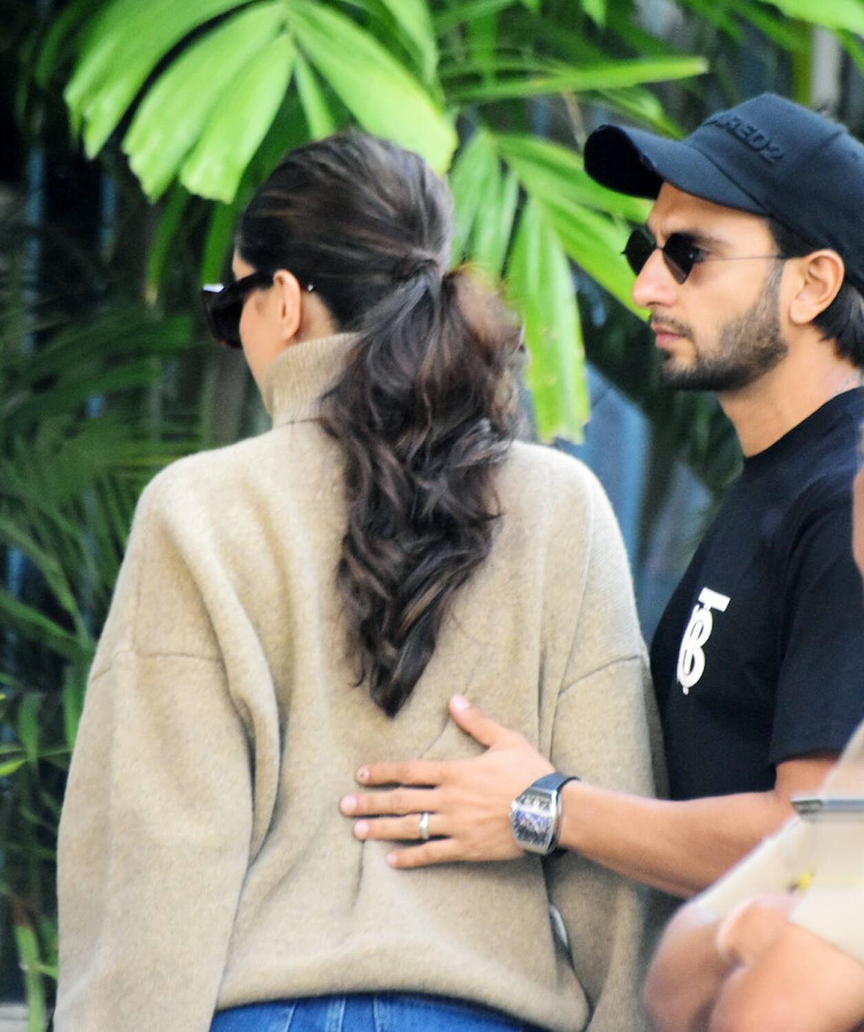 Ranveer and Deepika snapped at airport