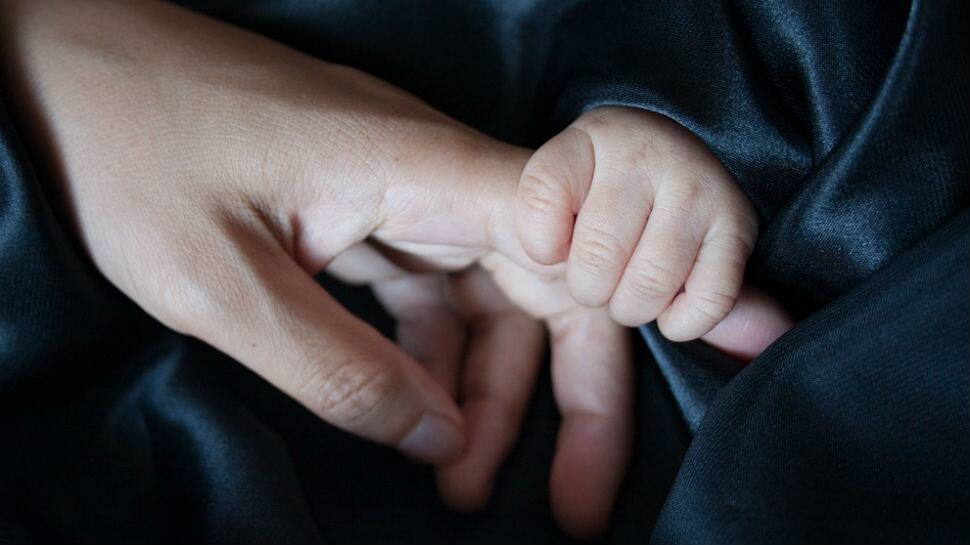 &#039;Respect&#039;: Mom takes oath to become lawyer while judge holds her baby