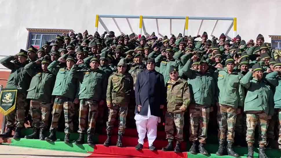 Rajnath Singh chants &#039;Bharat Mata ki Jai&#039; with jawans at Bum La Pass in Arunachal Pradesh- watch video