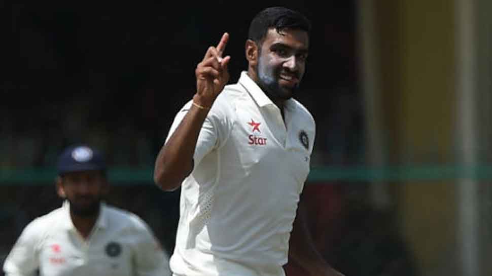 Journalist stumps Ravichandran Ashwin with his &#039;clean and pure&#039; Hindi- Watch video