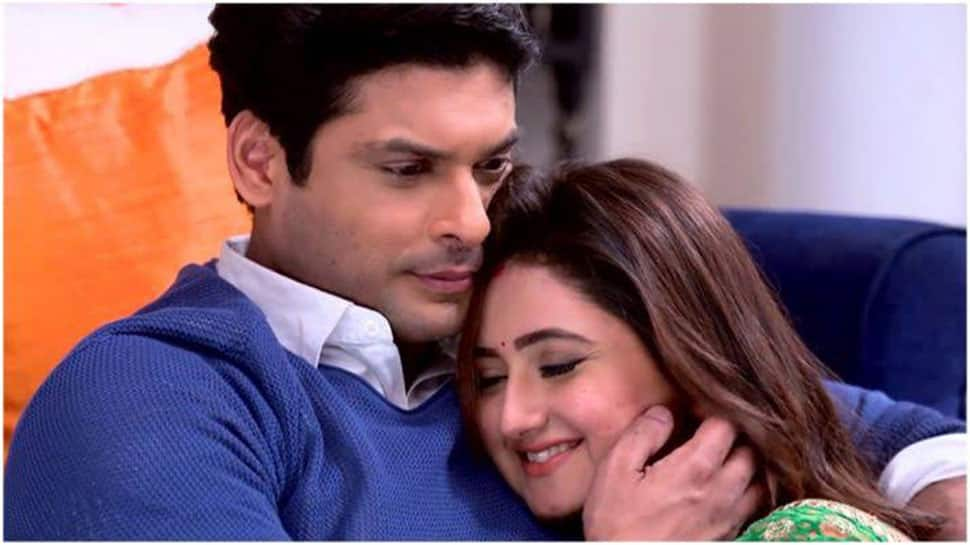 Bigg Boss 13: Sidharth Shukla asks Rashami Desai if she loves him- Watch