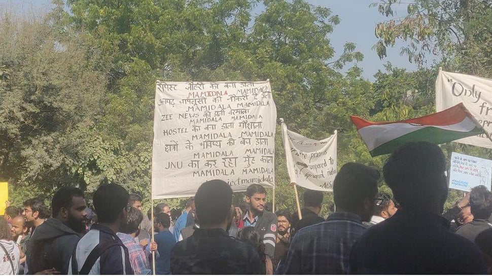 JNU students protest against Zee News, misbehave with reporter during march to Parliament