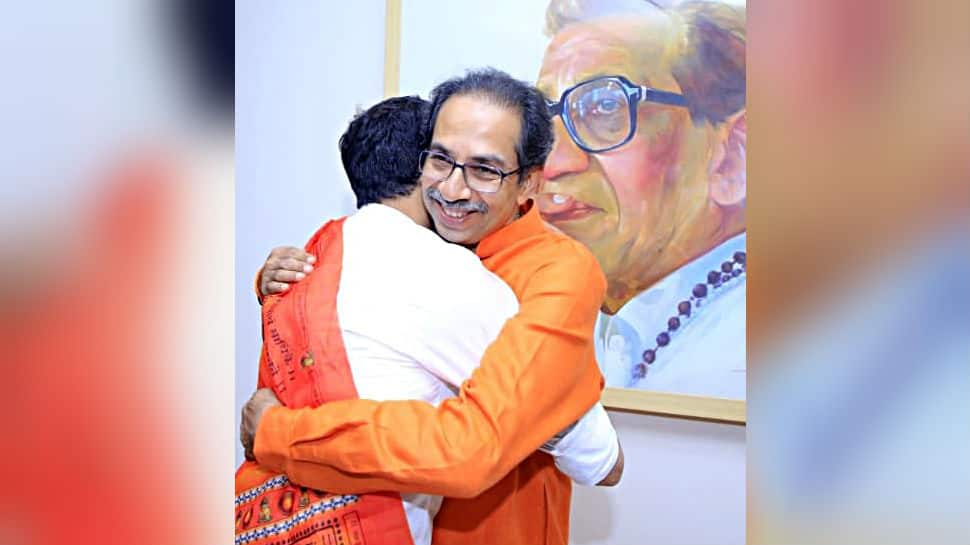 Shiv Sena ready to become &#039;secular&#039; to seal Maharashtra deal with Congress, NCP 