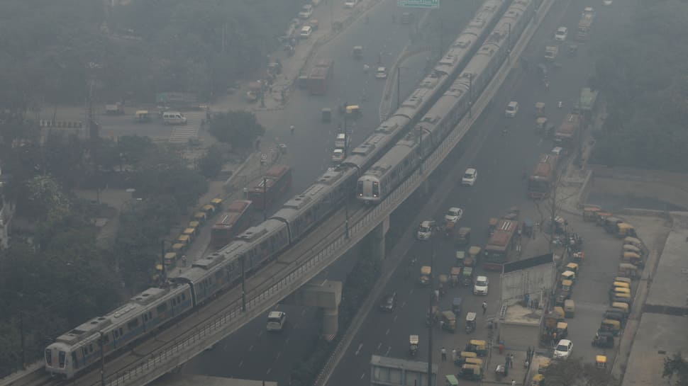 Delhi pollution: Air Quality Index docks at &#039;Poor&#039; category, rain likely on Tuesday