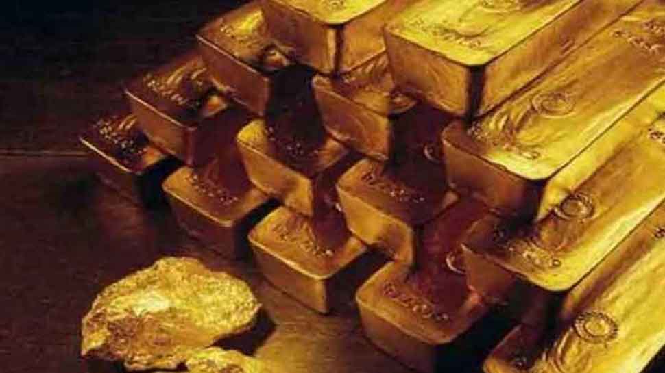 Gold set for worst month in three years on US-China trade deal hopes