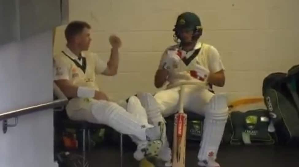 David Warner, Joe Burns play rock-paper-scissor ahead of 2nd Pakistan Test--Watch