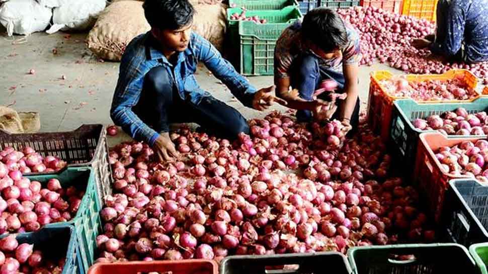 Now, buy onions on loan in Varanasi by keeping Aadhaar card as mortgage