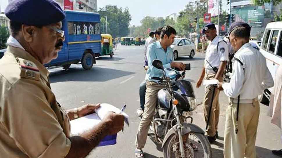 Rs 32 lakh collected in one day as fines for traffic violations in Uttar Pradesh