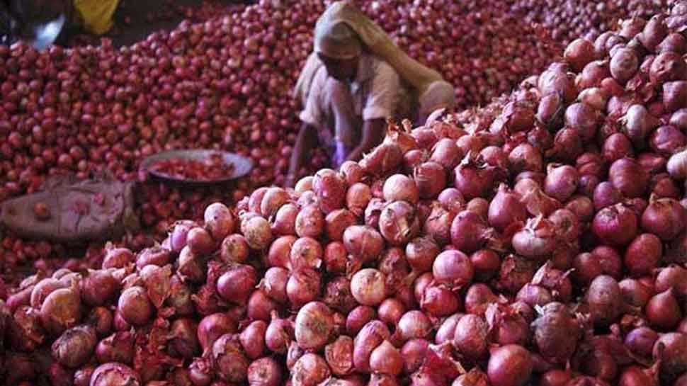 Wholesale price of onion above Rs 95 per kg