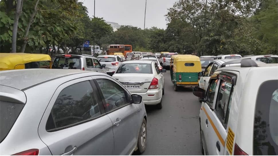 Anti-Citizenship Amendment Act protests in Delhi lead to traffic restrictions, long jams 