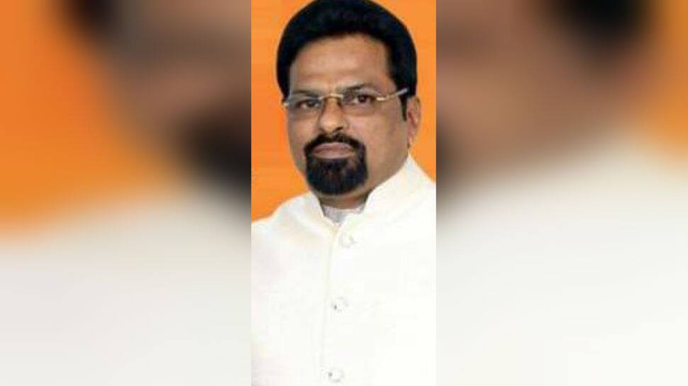 Shiv Sena leader Shekhar Jadhav shot at in Mumbai, assailant arrested 