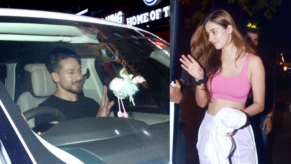 After dinner date at Bastian, Disha Patani-Tiger Shroff drive back together –Pics