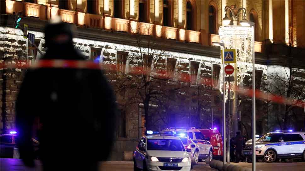 Gunman attacks Russian security service HQ in Moscow, kills employee