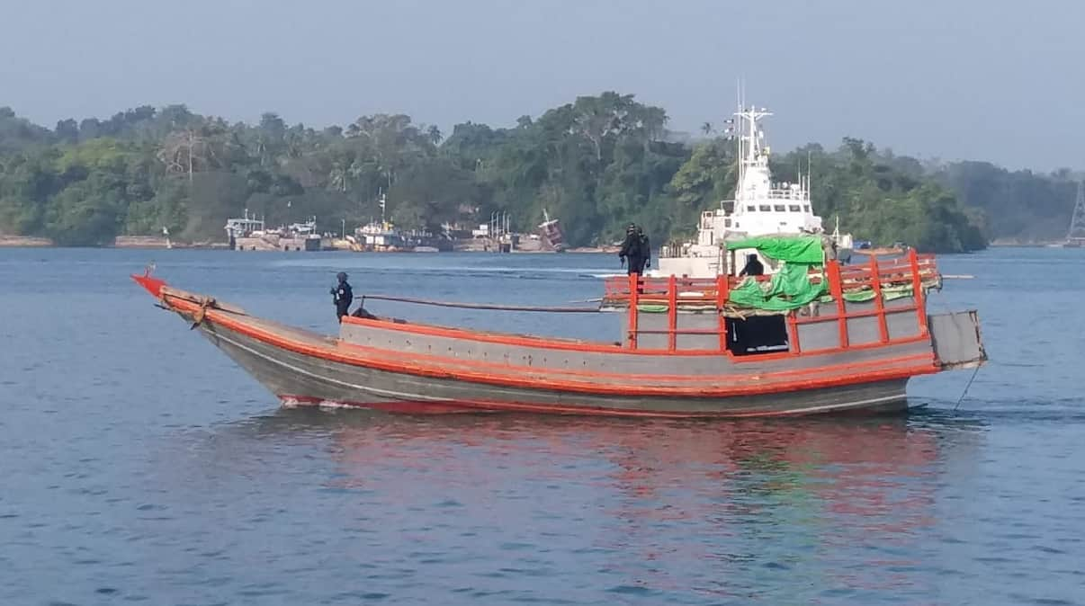 Indian Coast Guard detains one Myanmarese boat, arrests six persons near Little Andaman