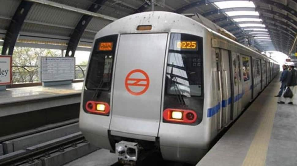 DMRC imposes restriction on exit from Rajiv Chowk metro station on December 31