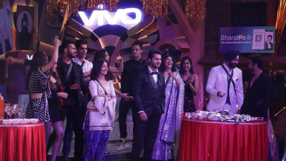 Bigg Boss 13 contestants welcome 2020 with a bash | Television News