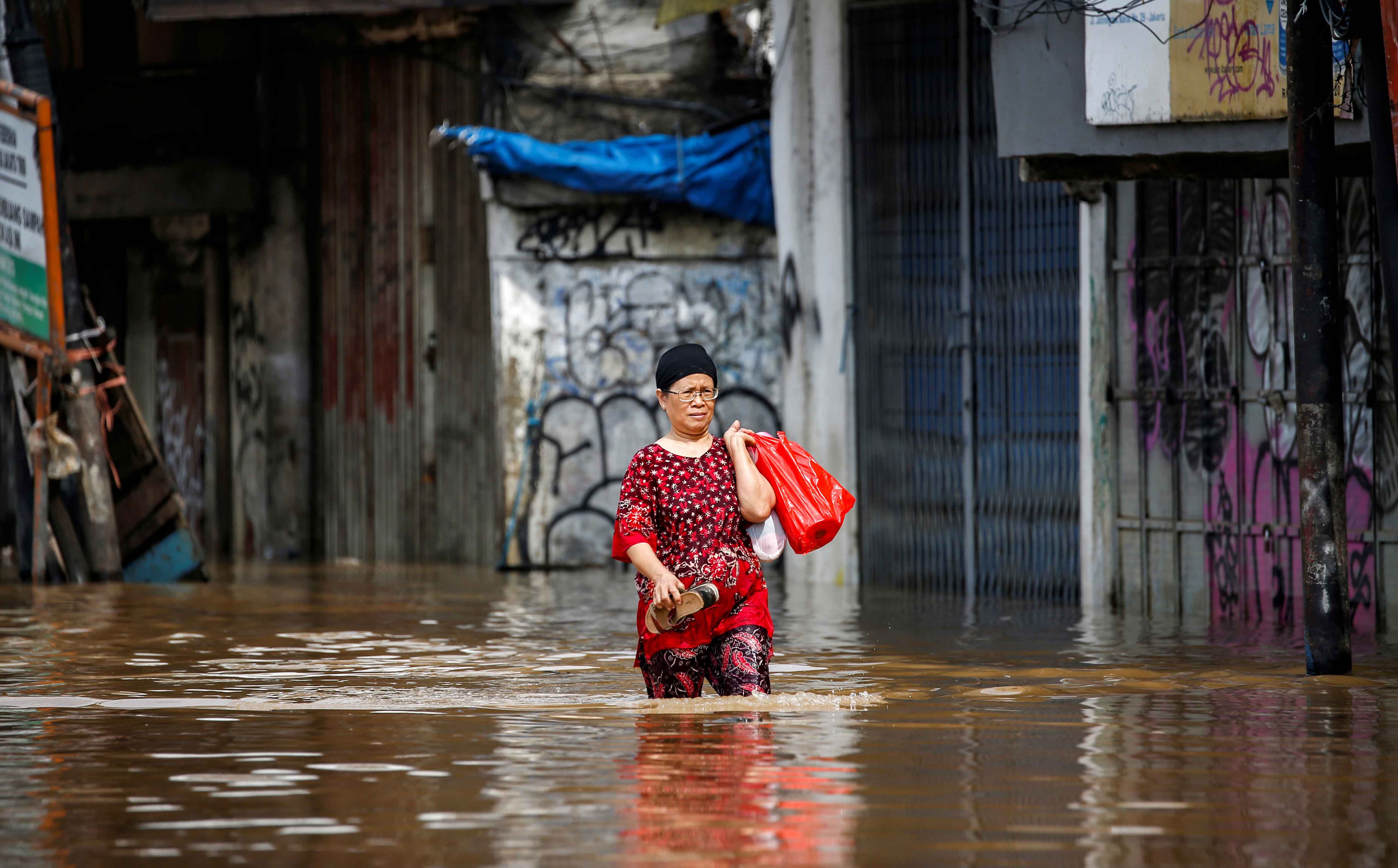 Indonesia floods death toll rises to 43; over 60,000 displaced World
