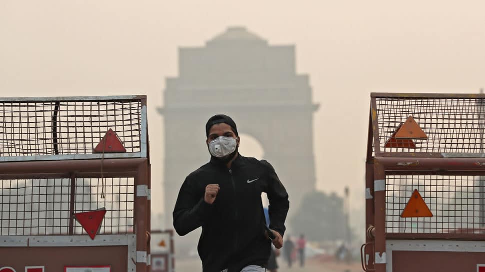 Delhi air quality deteriorates, AQI remains in &#039;poor&#039; category