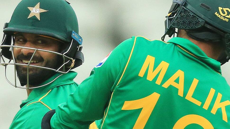 Mohammad Hafeez, Shoaib Malik recalled in Pakistan squad for Bangladesh T20Is