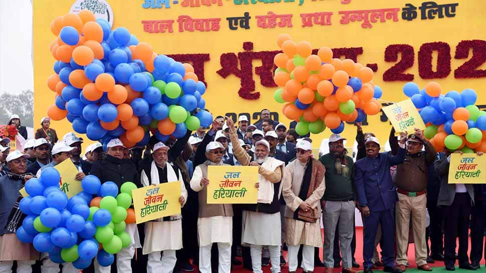 Bihar creates new record with 18,340-kilometer long human chain