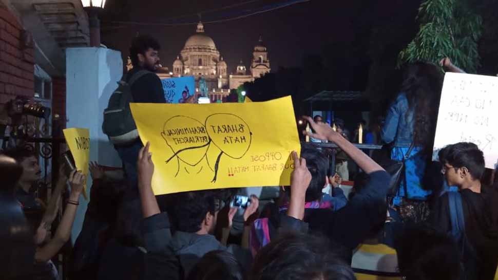 Students raise &#039;Bharat Mata Se Azaadi&#039; slogans in West Bengal&#039;s Kolkata